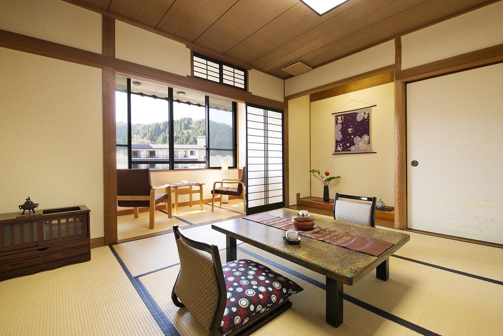 Kotobukiso Hotel Shin'onsen ภายนอก รูปภาพ